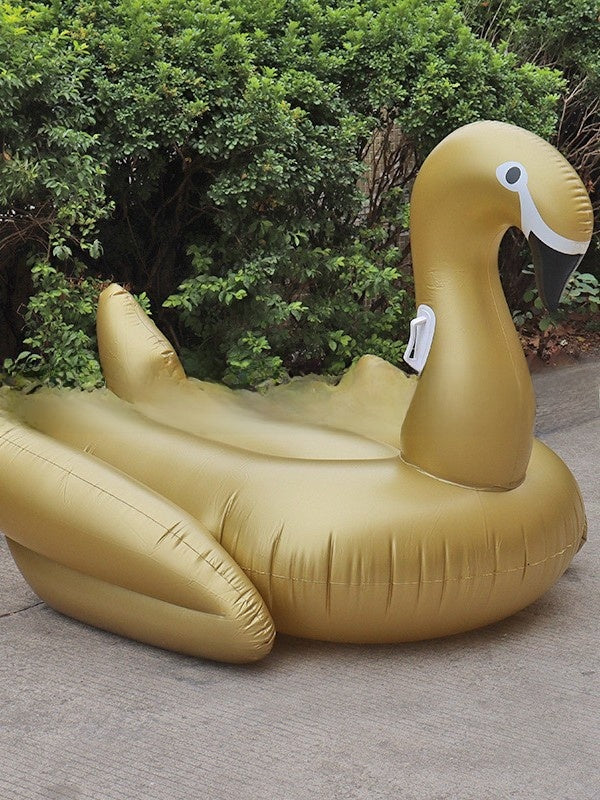 Inflatable water floating pad